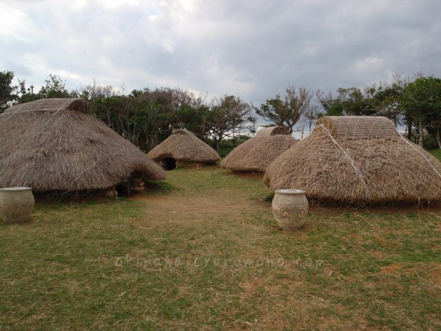 仲原遺跡の竪穴式住居